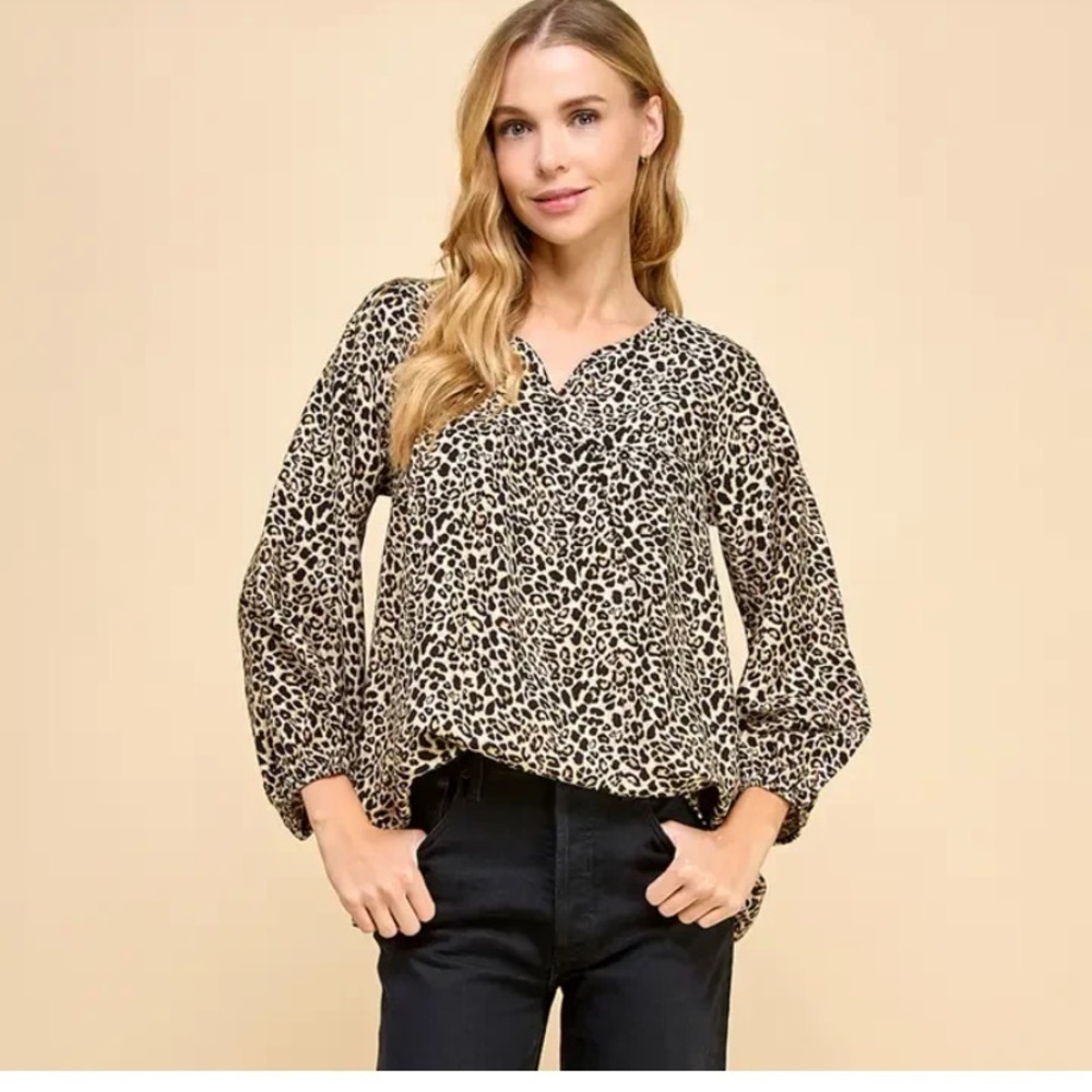 Jodifl Leopard Popover Blouse - Picture 1 of 6